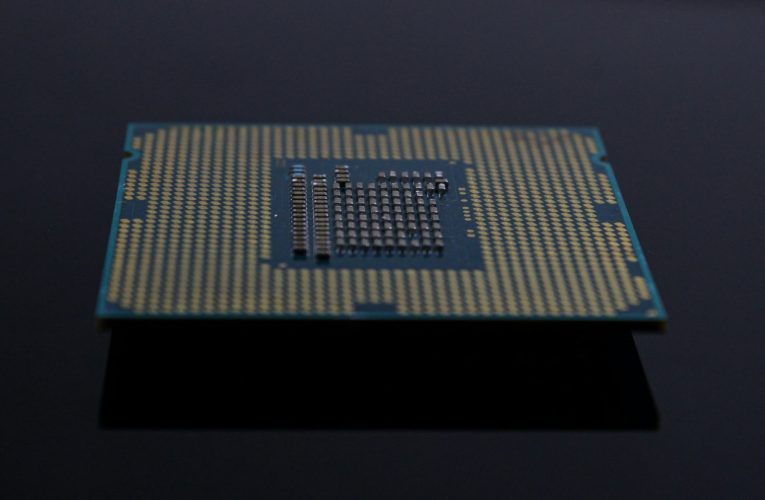 Nouvelle CPU d’Intel : Core Ultra 5 235 dévoile ses caractéristiques